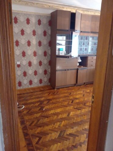 Uzunmüddətli kirayə mənzillər: Ünvan ehmedli neapol dairəsi yaxınlığında . qismen ewyali menzil — 9