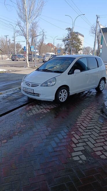 Honda: Honda Fit: 2001 г., 1.3 л, Вариатор, Бензин, Хэтчбэк
