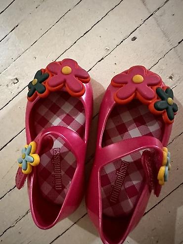 клетчатая: Детские сандалии Mini Melissa - Модель: Mary Jane с ремешком на — 1