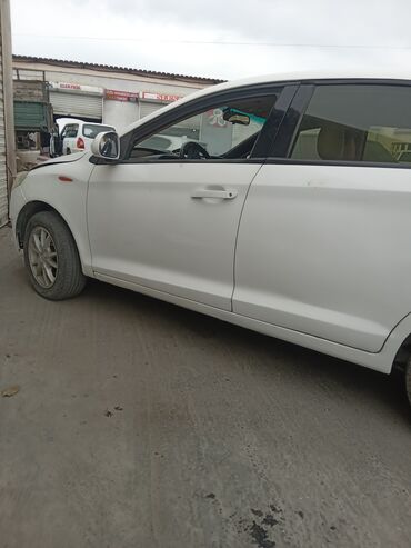 Tavalar: Chery : 1.5 l | 2012 il 185 km Sedan