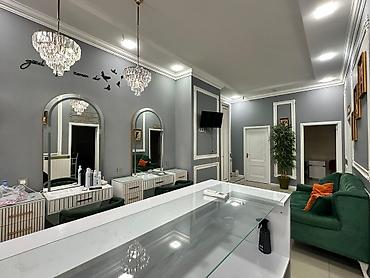 Salon, tibbi mebel: Salonda stol icarəyə verilir. Tək stol 200 AZN. Gənclikdə yerləşir — 4