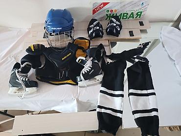 Коньки: Здравствуйте! Продаю хоккейные коньки на ребёнка 4 года, также имеется — 4
