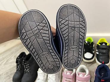 Детская обувь: Продаю!!! Детская обувь, б/у, но очень качественная и дорогая обувь ( — 9