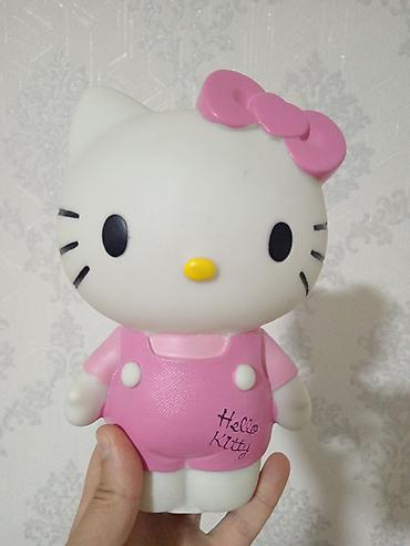 kass: Kassa. Hello Kitty temalı qəpik qəlibi (pul yığan kuponka) - Dizayn — 1