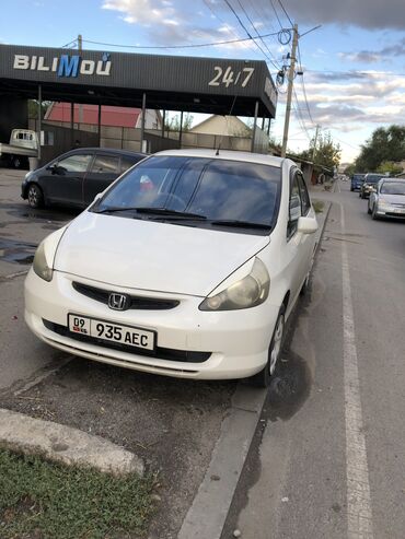 сдаю дом на длительный срок: Ижарага берем: Жеңил унаа, Такси үчүн