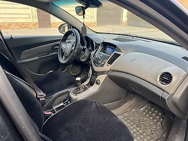 Chevrolet: Chevrolet Cruze: 2009 г., 2 л, Механика, Дизель, Седан — 10
