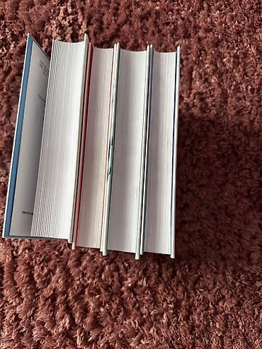 книга атака титанов: Серия книг «Стеклянный трон» — Сара Дж. Маас, издание на русском — 7
