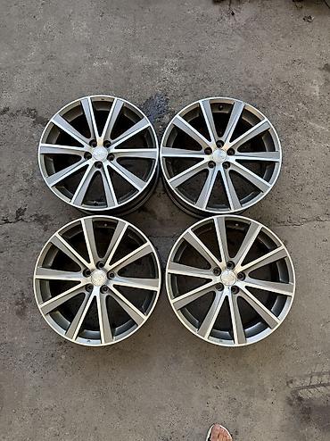 volk rays: Литые Диски R 18 Subaru, Комплект, отверстий - 5, Б/у — 1