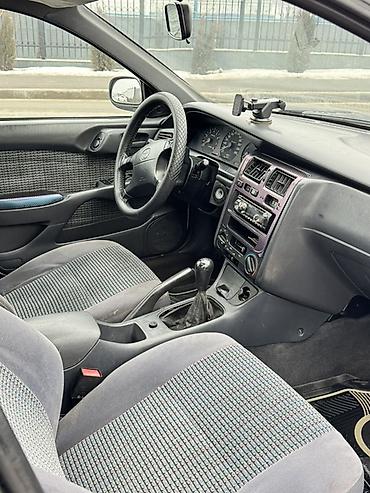 Toyota: Toyota Carina E: 1996 г., 1.8 л, Механика, Бензин, Хэтчбэк — 13