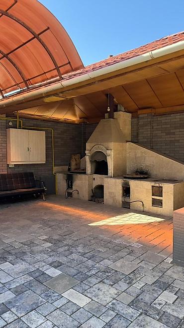 Продажа коттеджей и домов: Особняк в районе Арча‑Бешик Площадь дома: 330 м² Участок: 8 соток — 28