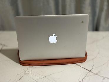 Ноутбуки Apple (MacBook): Apple MacBook Pro 13" Характеристики: - Процессор: 2.5 ГГц Intel Core — 5