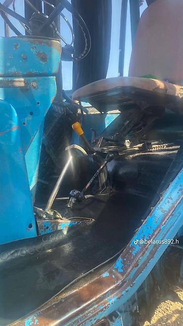Traktorlar: Belarus MTZ traktoru - Rəng: mavi, kabinli versiya - Ön və arxa iri — 10