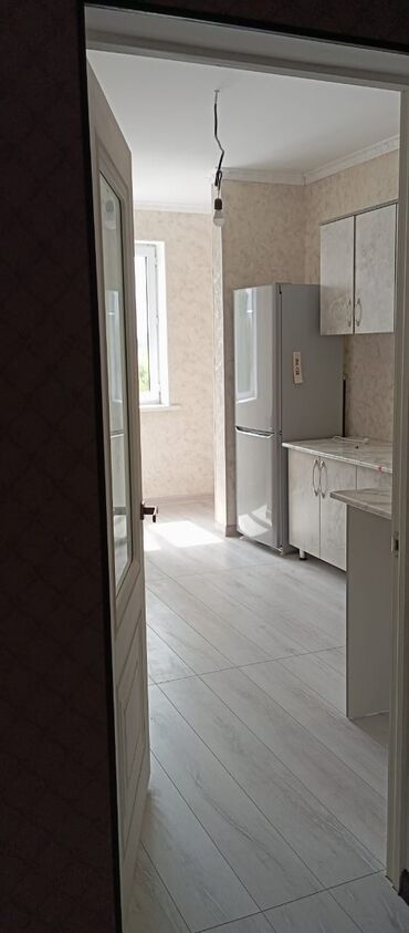 квартиру балыкчы: 1 комната, 40 м², 106 серия, 3 этаж, Евроремонт