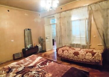 Həyət evləri və villaların satışı: 5 otaqlı, 200 kv. m, Orta təmir — 13