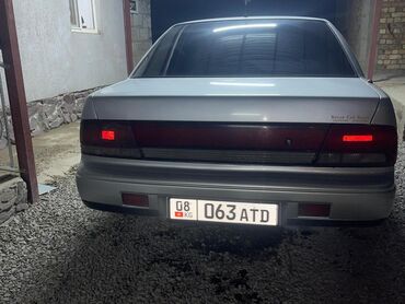 машина в караколе: Nissan Maxima: 1993 г., 3 л, Механика, Бензин, Седан