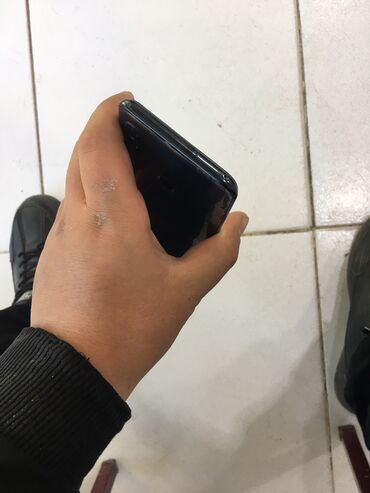 honor 10 lite qiymeti bakida: Honor 10 Lite, 32 GB, rəng - Qara, Qırıq, Barmaq izi, Face ID