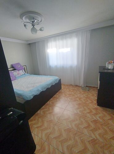 Həyət evləri və villaların satışı: Bakıxanov qəs. 9 otaq, 360 kv. m, Təmirsiz -da lalafo.az — 5 Həyət evləri və villaların satışı: Bakıxanov qəs. 9 otaq, 360 kv. m, Təmirsiz — 5