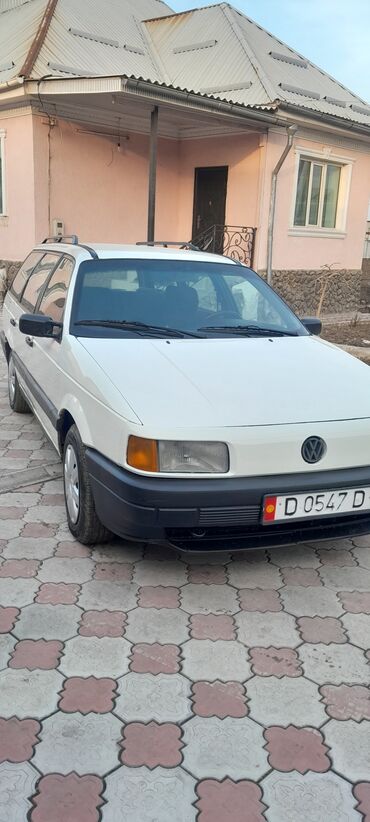 Volkswagen: Volkswagen Passat: 1991 г., 1.8 л, Механика, Бензин, Универсал