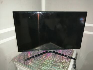 ajfon 11 beli: Samsung tv smart na prodaju ima i daljinski u dobrom je stanju