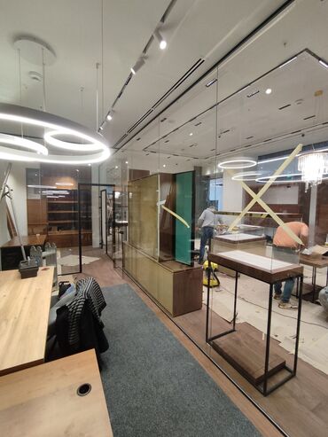 Građevinarstvo i rekonstrukcija: Lepljenje peskirnih folija na staklo — 5