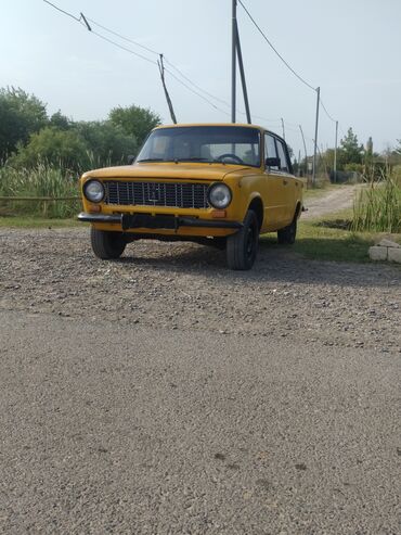 maş: VAZ (LADA) 2101: 1.4 l | 1984 il | 1555 km Kabriolet