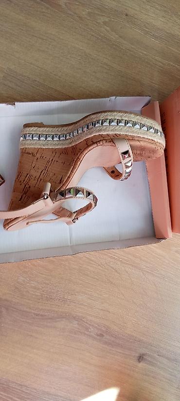 Basanoşka və səndəllər: Qadın platforma sandal - Rəng: bej/nude tonları - Dizayn: Taxta/kork — 3