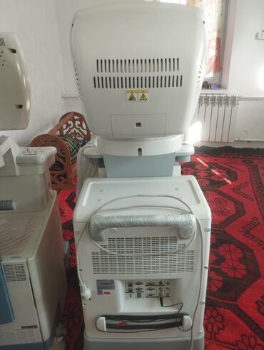 Медицинское оборудование: Срочно Срочно продается УЗИ аппарат Тошиба(японский) в комплекте at lalafo.kg — 8 Медицинское оборудование: Срочно Срочно продается УЗИ аппарат Тошиба(японский) в комплекте — 8