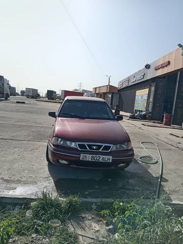 некса: Daewoo Nexia: 1996 г., 1.5 л, Механика, Бензин, Седан