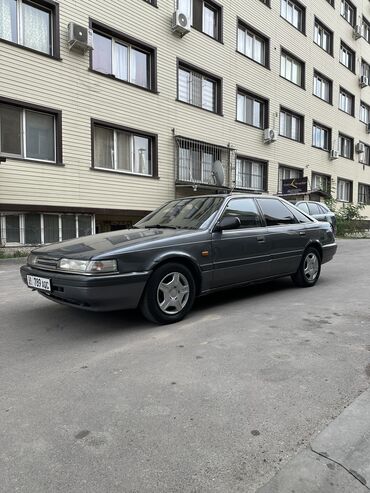 mazda 626 седан: Mazda 626: 1988 г., 2 л, Механика, Бензин, Хэтчбэк