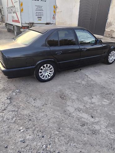 BMW: BMW 5 series: 1993 г., 2 л, Кол менен иштөөчү, Седан — 3