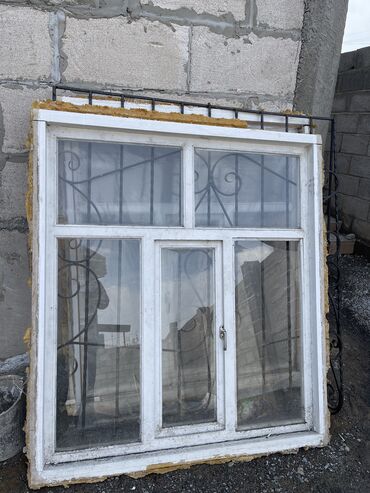 продам окно пластиковое бу: Деревянное окно, цвет - Белый, Б/у, Самовывоз
