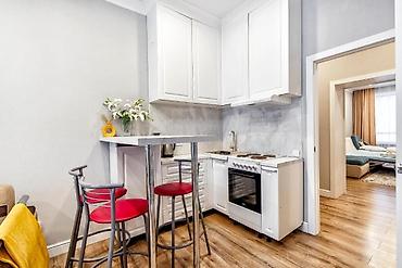 Посуточная аренда квартир: 1 комната, Душевая кабина, Постельное белье, Кондиционер — 8