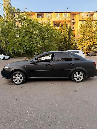 Chevrolet: Ili 2013
380000 km
İlkin 3500 manat 
24 aya 400
Nağd mümkündü — 3