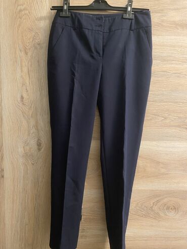 стрейчевые брюки женские: Повседневные брюки, S (EU 36)