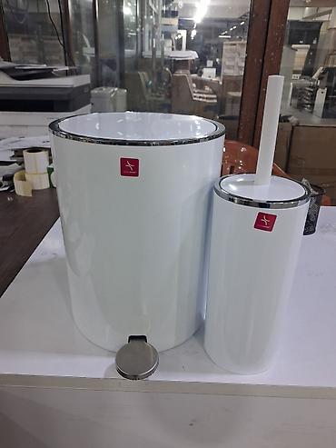 Zibil qab desti Hamam üçün 2-li aksesuar dəsti - Ağ rəngli metal lalafo.az -da Zibil qab desti Hamam üçün 2-li aksesuar dəsti - Ağ rəngli metal