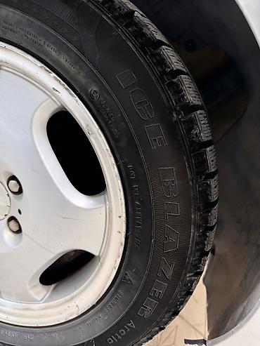 blazer: Обмен-Зимние шины Ice Blazer Arctic (липучка). Размер: 215/60/R16 (99H — 1