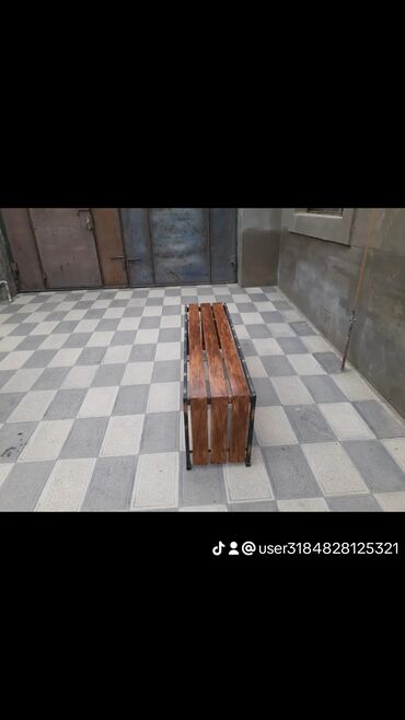 Bağ, çöl masa və oturacaq dəstləri: Metall karkaslı taxta lamelli skamya dəsti - Məhsul: açıq məkana — 22