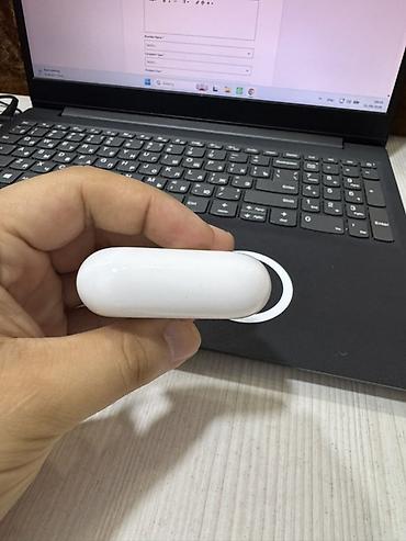 airpods qulaqcıq: Airpods pro 3 Tecili satilir pula ehtiyac oldugu ucun 2aydir istifade — 4