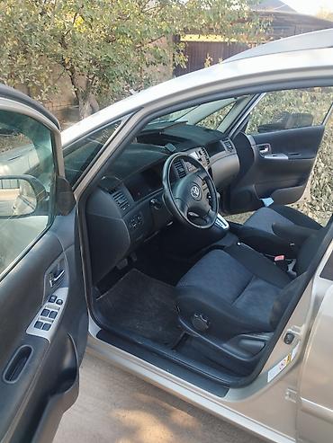 verso: Toyota Corolla Verso: 2003 г., 1.8 л, Автомат, Минивэн — 3