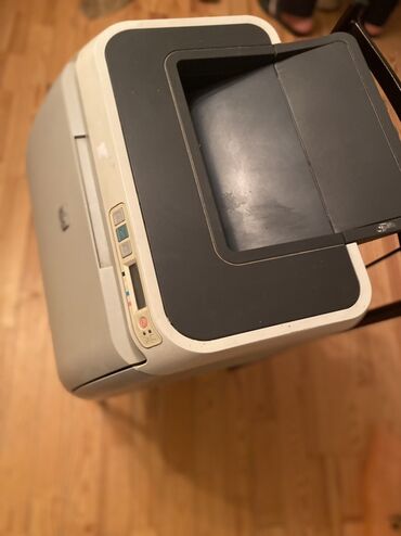 бу видеокарты: HP Color LaserJet 1600 printeri, sənədlərin və şəkillərin keyfiyyətli
