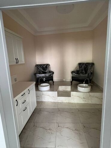 Digər kommersiya daşınmaz əmlakı: Badamdarda yerləşən 100 kv sahəsi olan təmirli əşyalı 2otağlı — 8