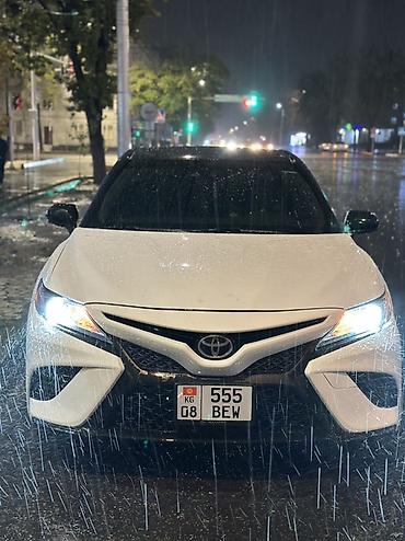 Toyota Camry: 2019 г., 2.5 л, Автомат, Бензин, Седан
