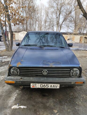 куплю машину рассрочку: Volkswagen Golf V: 1988 г., 1.8 л, Механика, Бензин, Седан