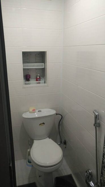 Uzunmüddətli kirayə mənzillər: Qaraçuxur məscidin yanında,5 mertebeli binanin,5 ci mertebesində,2 — 8