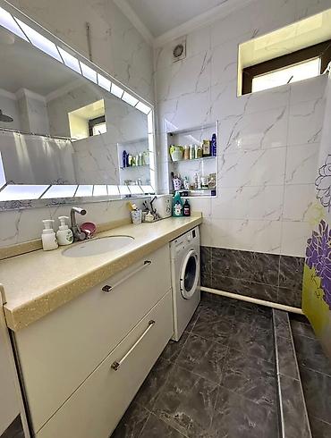 Продажа коттеджей и домов: Предлагается к продаже просторный жилой дом с современным интерьером — 4