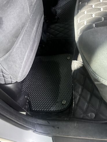 Toyota: Toyota ist: 2003 г., 1.5 л, Автомат, Хэтчбэк — 10