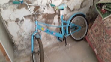 Uşaq velosipediləri satılır. İkisi 50 manata. Real alıcıya endirim