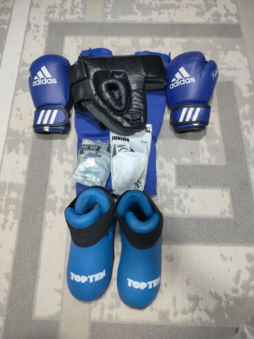 Спортивная форма: Форма для Тхэквондо размер кителя 36 . Капы не использованные — 7