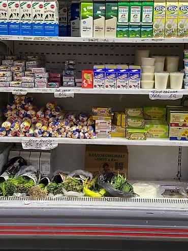 Холодильные витрины: Для молочных продуктов, Б/у — 2