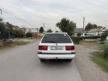 ferrari car: Volkswagen Passat: 1993 г., 2 л, Механика, Бензин, Универсал — 8